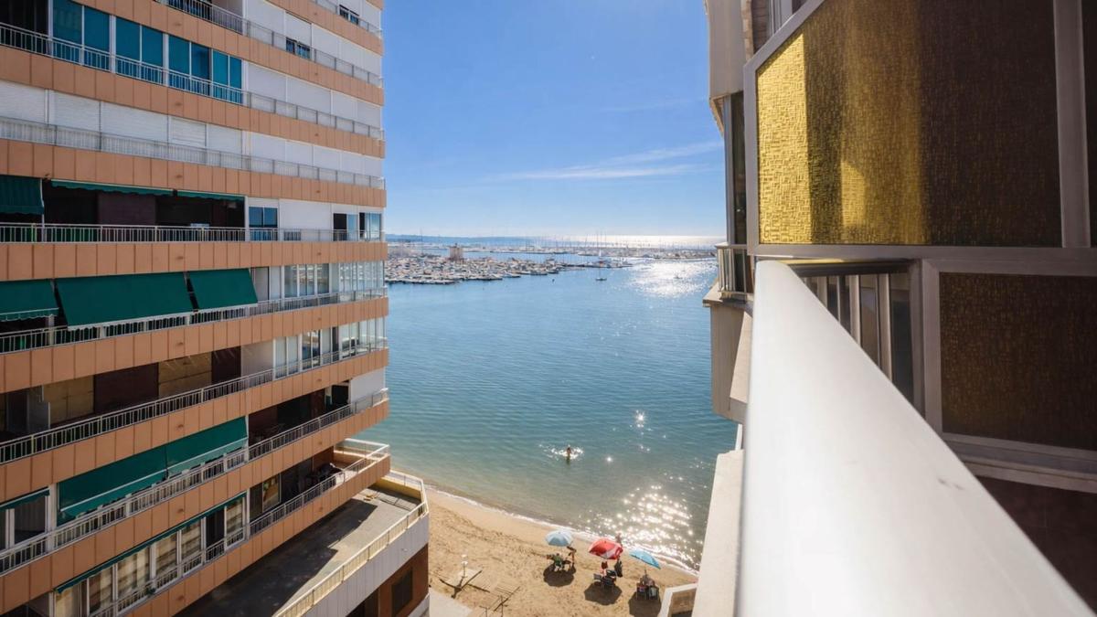 Продажа квартиры на Barrio El Acequión, Торревьеха
photo 2