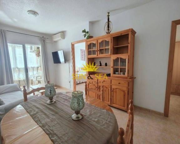 Venta de piso en Barrio Parque de las Naciones, Torrevieja
photo 1