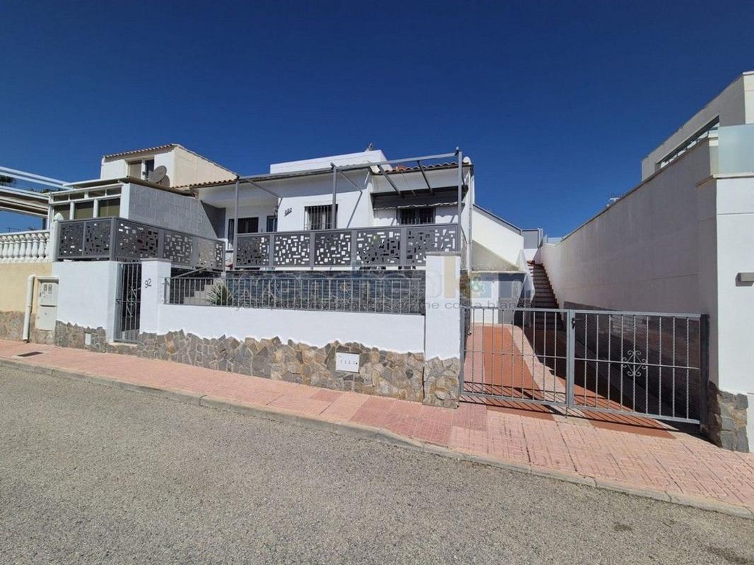 Propiedades en venta y alquiler en España photo 1