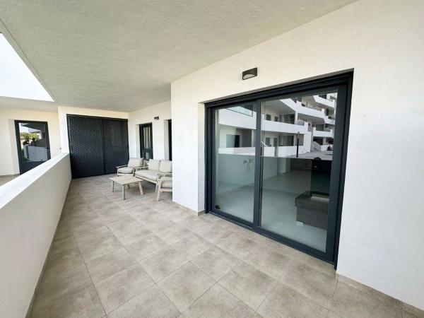 Venta de piso en Calle Verdi, 29, San Miguel de Salinas
thumbnail 1