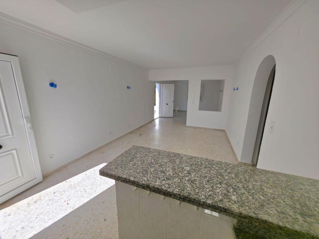 Venta de chalet adosado en Barrio Les Bassetes-El Marjal , Denia photo 4