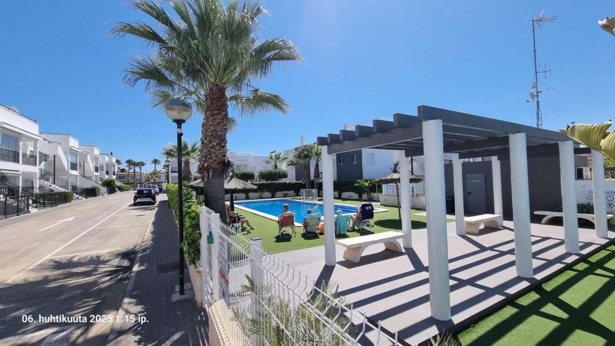 Sale of townhouse in  Calle Cecilio Gallego Alaminos , Torrevieja photo 3