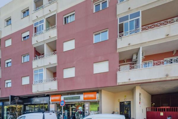 Venta de piso en Ronda Cesar Canovas Girada, Torrevieja
photo 1
