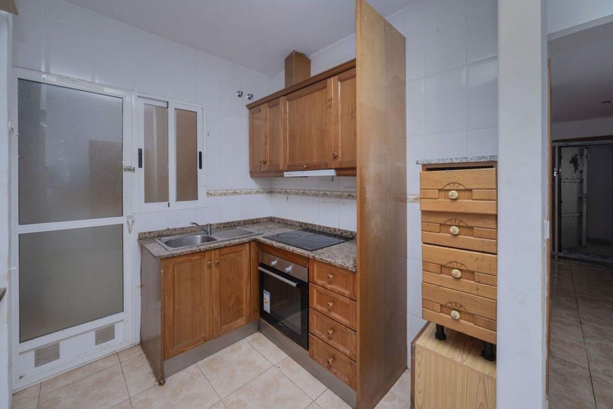 Продажа квартиры на Ronda Cesar Canovas Girada, Торревьеха
 photo 5