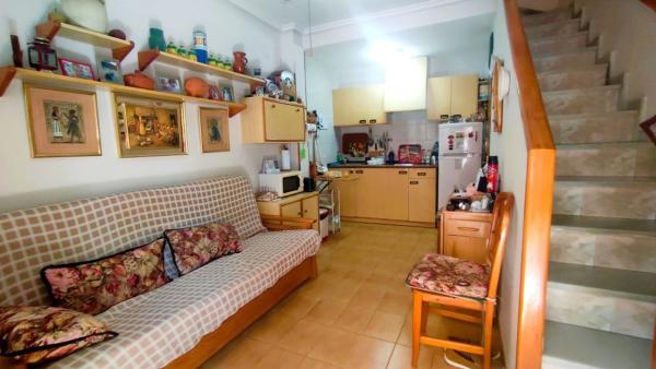 Chalet pareado en calle Monòver, 24 thumbnail 1