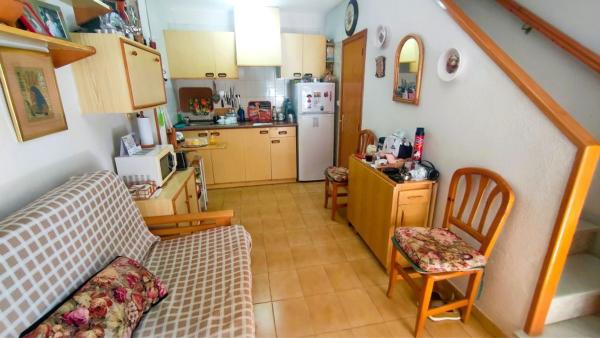 Chalet pareado en calle Monòver, 24 thumbnail 2