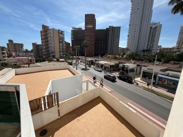 Продажа квартиры на Playa de Poniente, Бенидорм
photo 1