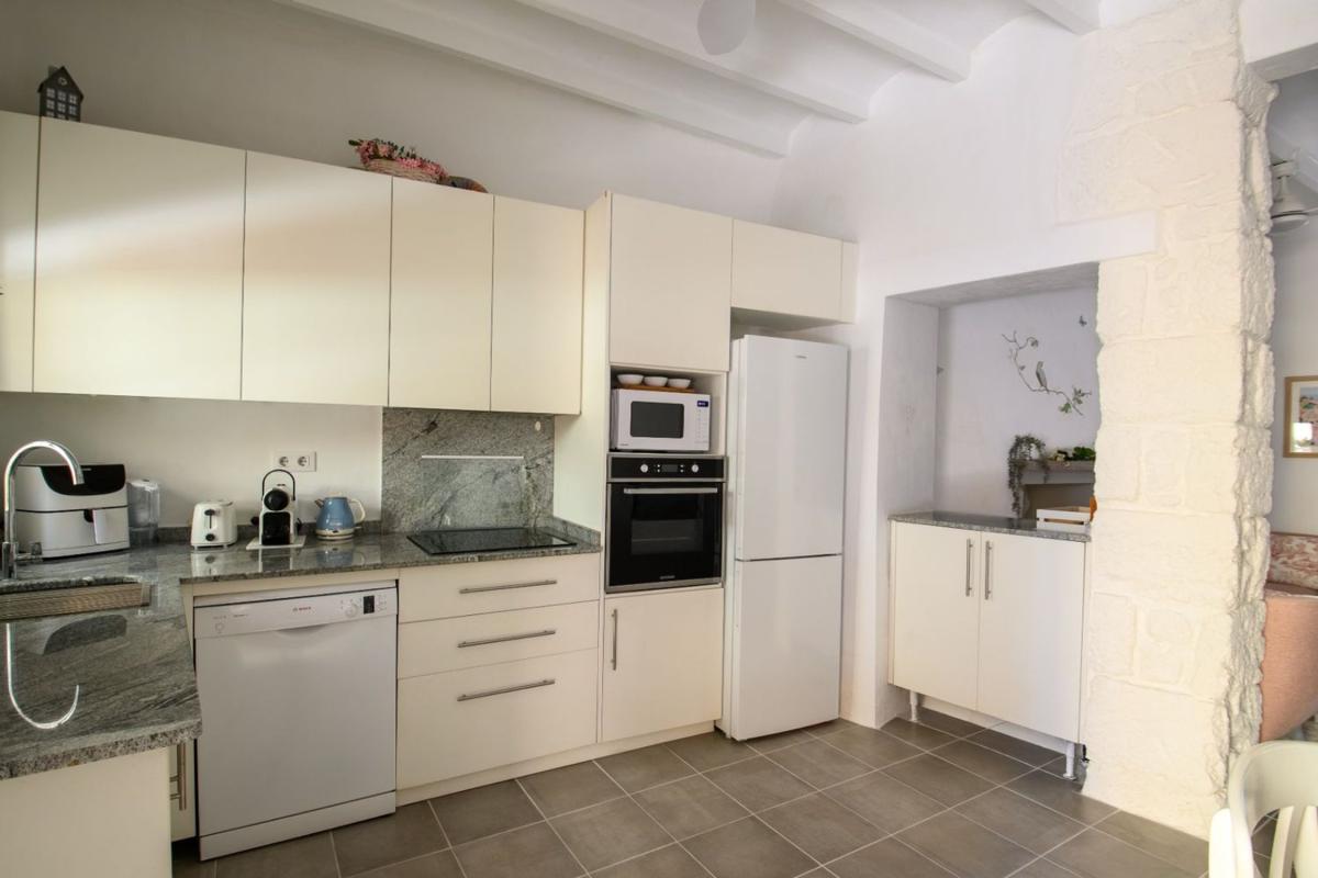 Venta de chalet adosado en  Calle de Colom , Teulada photo 5
