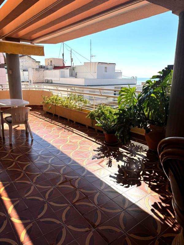 Sprzedaż poddasza w Calle del Marqués de Comillas, Benidorm photo 4
