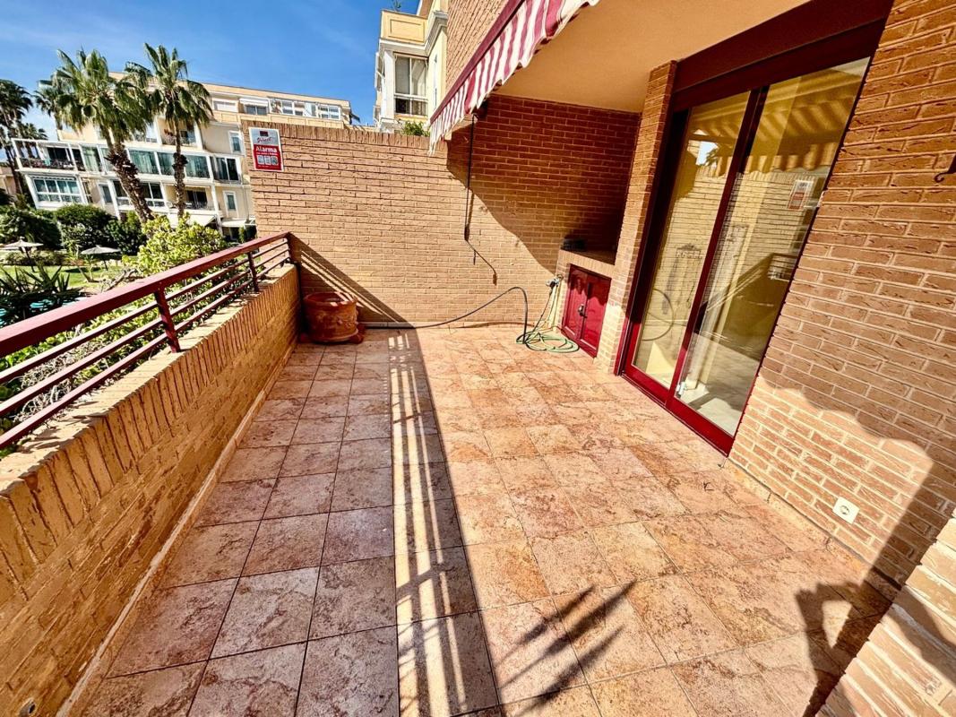 Продажа квартиры на Calle Escultor José Gutierrez, Аликанте / Алакант
photo 4