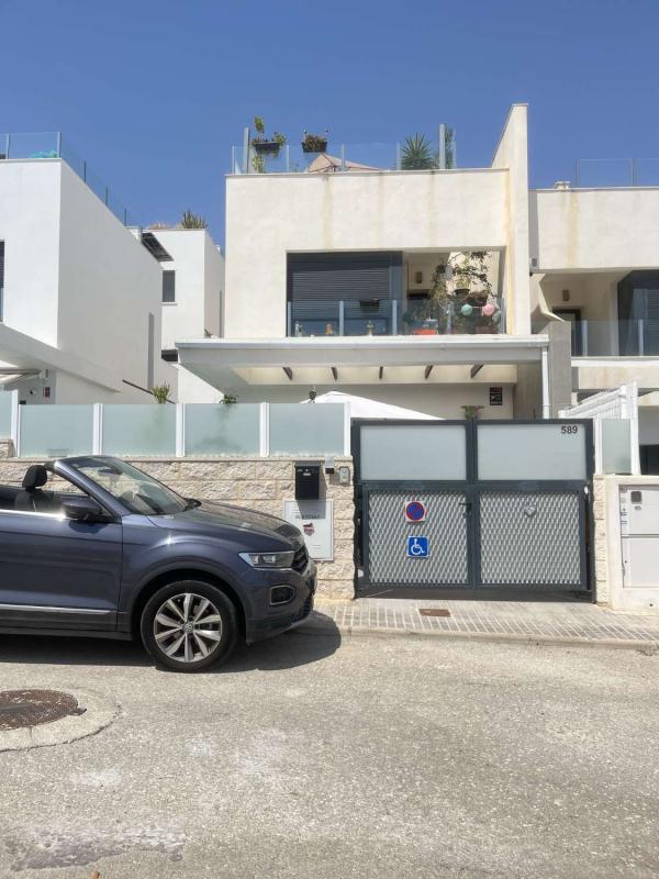 Venta de chalet adosado en Barrio Villamartín , Orihuela photo 2