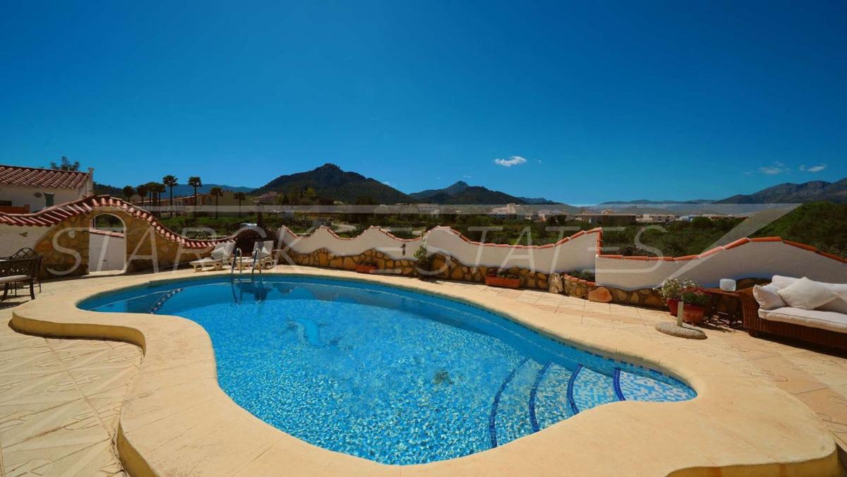 Sale of independent chalet in Orba, Orba
 photo 3