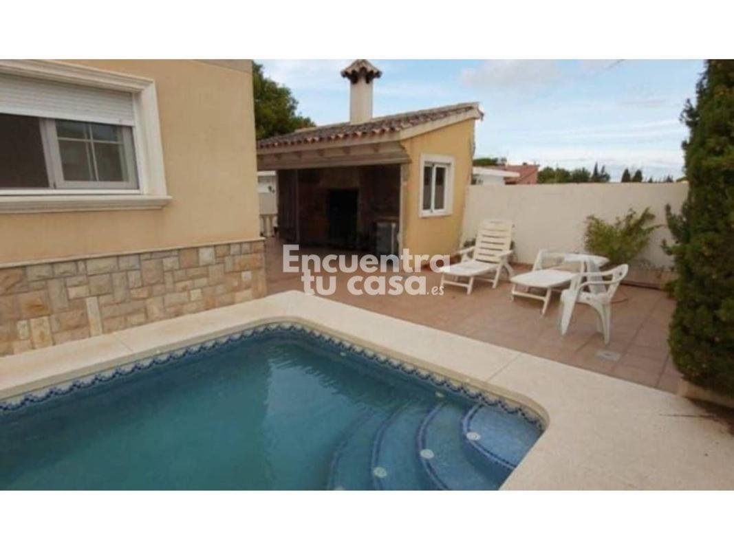 Properties for sale and rent in Spain photo 3
