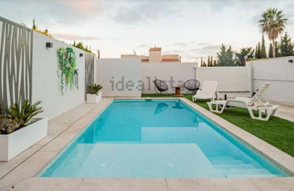 Chalet pareado en avenida de Coloma photo 1