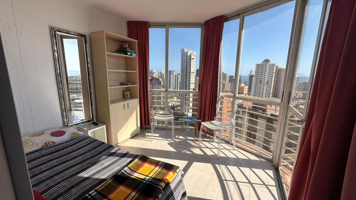 Venta de piso en Avenida de Portugal, Benidorm
photo 1