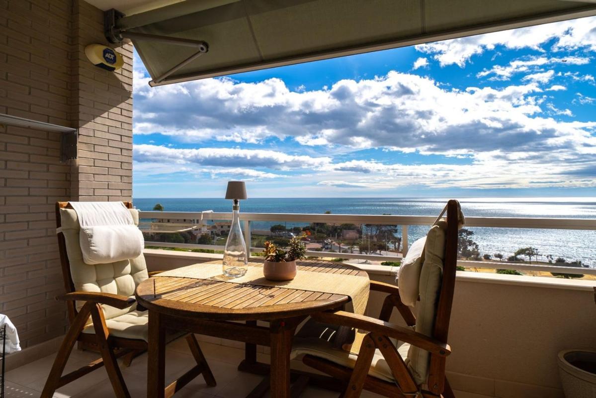 Sale of apartment in Avenida Marina Baixa, 3, La Villajoyosa / Vila Joiosa
photo 1