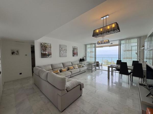 Sale of flat in Avenida Marina Baixa, 5, La Villajoyosa / Vila Joiosa
photo 1