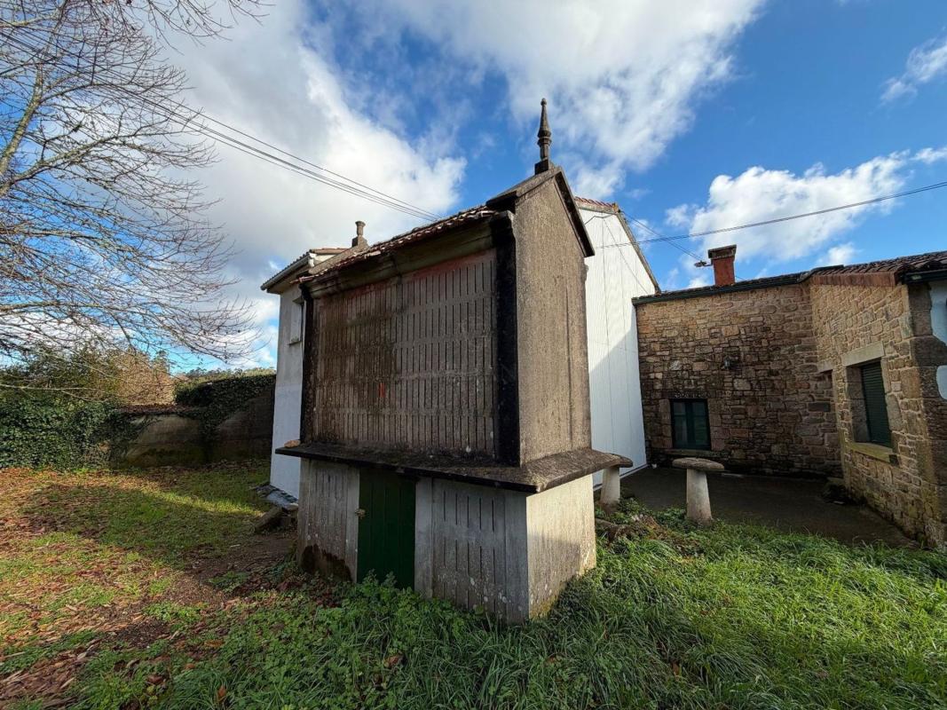 Sale of townhouse in  Gándara , Negreira photo 3