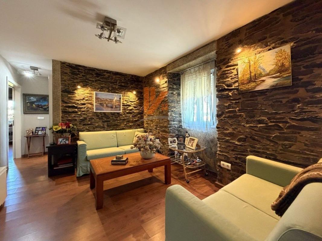 Venta de chalet independiente en CP-0605, Touro
 photo 2
