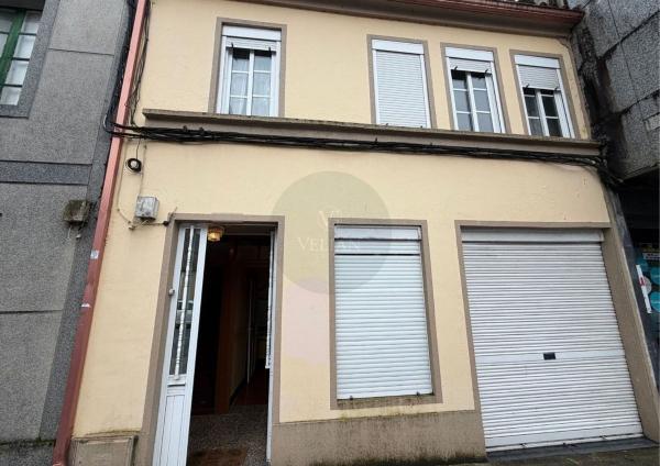 Chalet adosado en calle Lugo photo 1