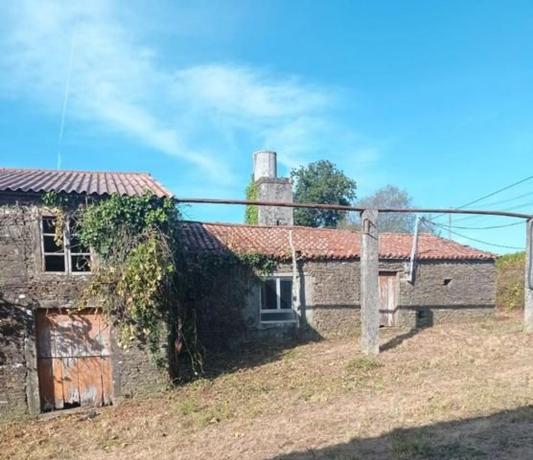 Chalet independiente en venta en Boimorto, Boimorto
 photo 1