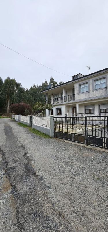 Продажа отдельного шале в Lugar Castro s/n, О Пино photo 3