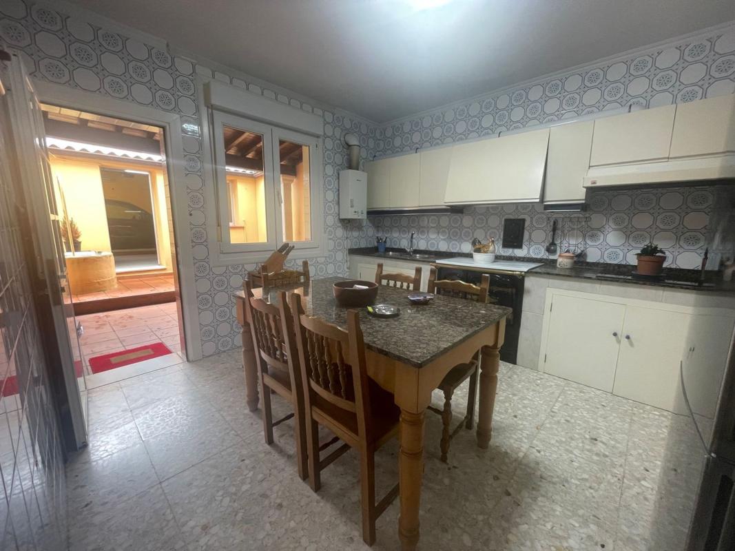 Venta de chalet adosado en  Calle Norte, 101 , Ribeira photo 4