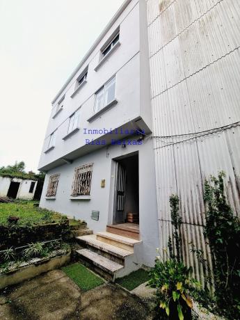 Chalet pareado en calle Manzanares photo 4