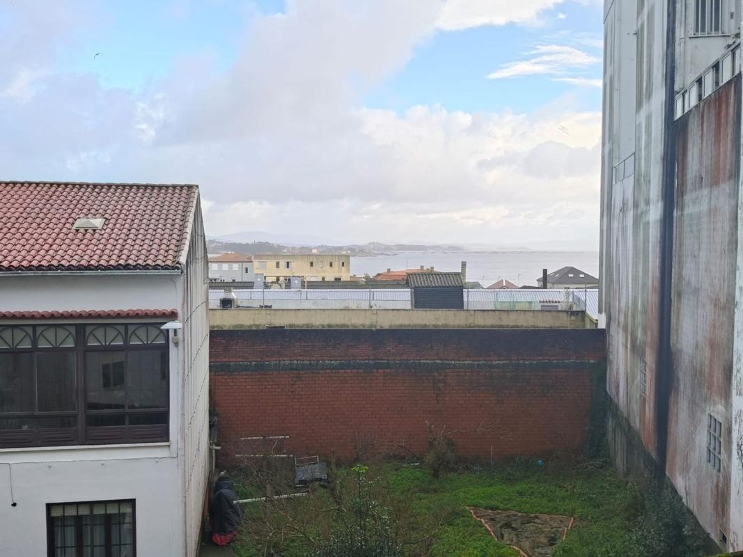 Venta de chalet adosado en  Calle Romero Ortiz , Ribeira photo 5