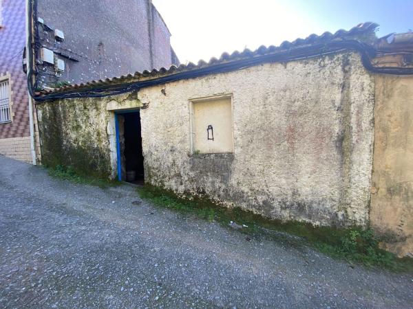 Chalet adosado en calle Loureiros thumbnail 1
