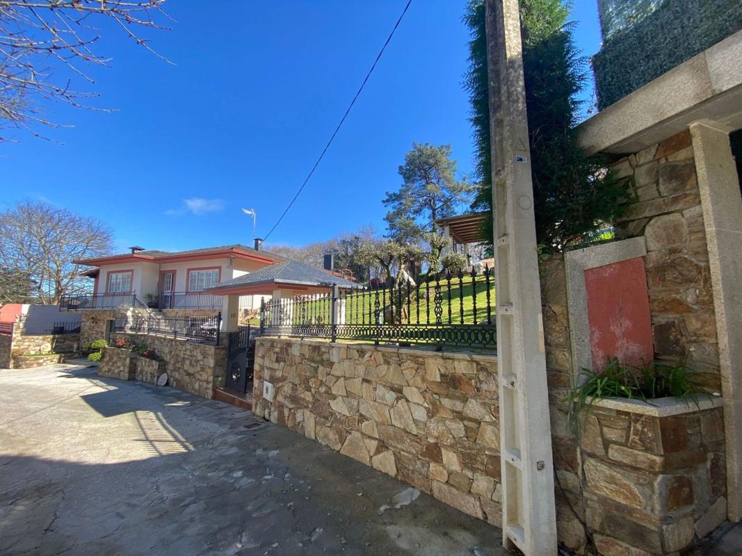 Sale of independent chalet in Lamas, Boiro
photo 2