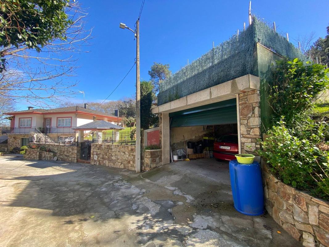 Sale of independent chalet in Lamas, Boiro
photo 3