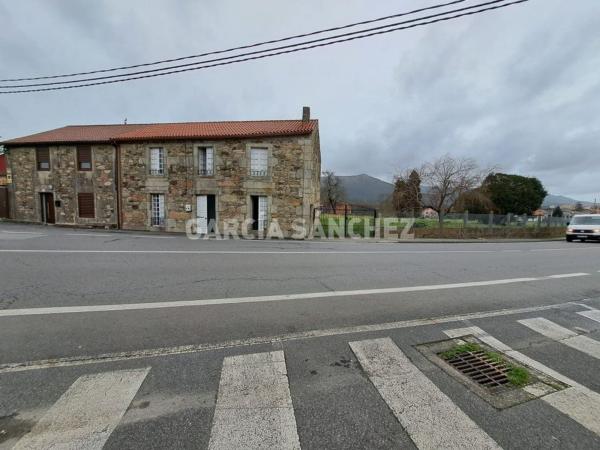 Chalet adosado en Xunqueiras s/n photo 4