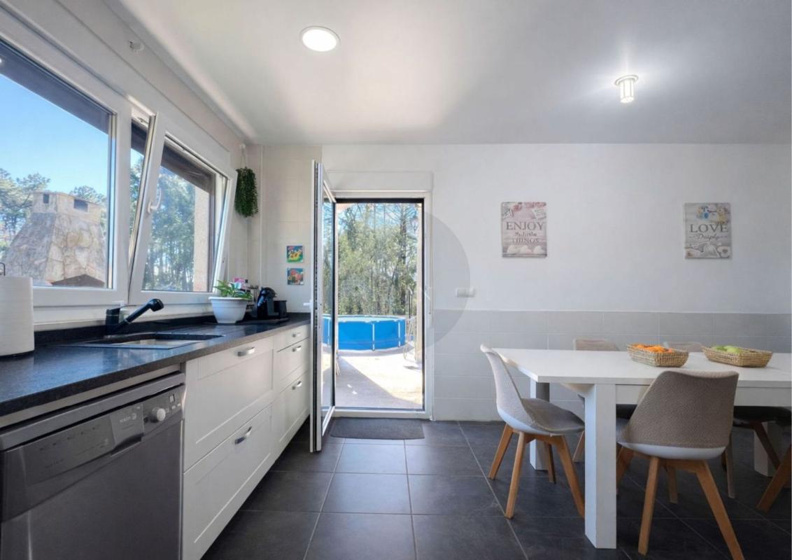 Sale of independent chalet in Lugar Amanecida, Boiro
photo 4