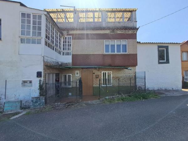 Chalet adosado en Xunqueiras s/n photo 1
