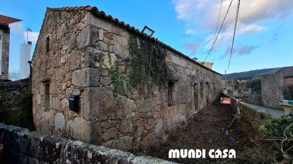 Chalet independiente en venta en Ribeira, Ribeira
 photo 1