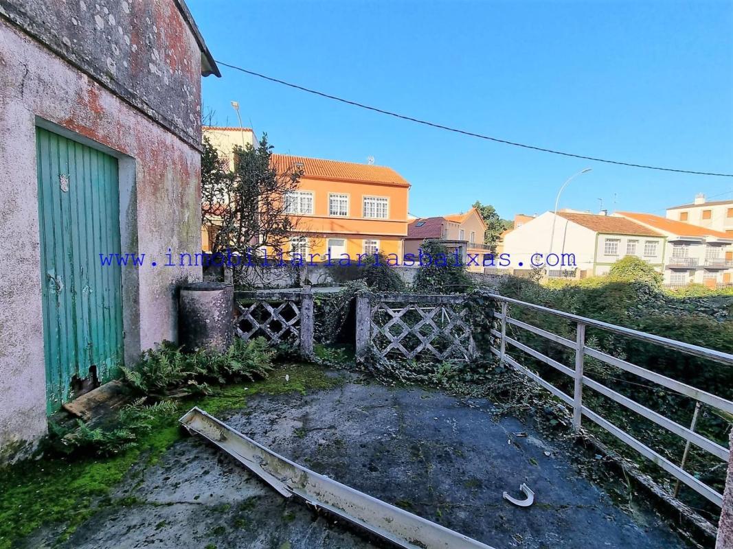 Venta de chalet adosado en  Calle Espiño , Ribeira photo 3