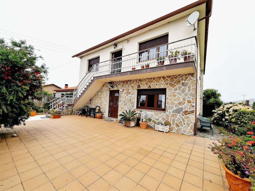 Venta de chalet independiente en Lugar Campos de Arriba, Ribeira
 photo 2