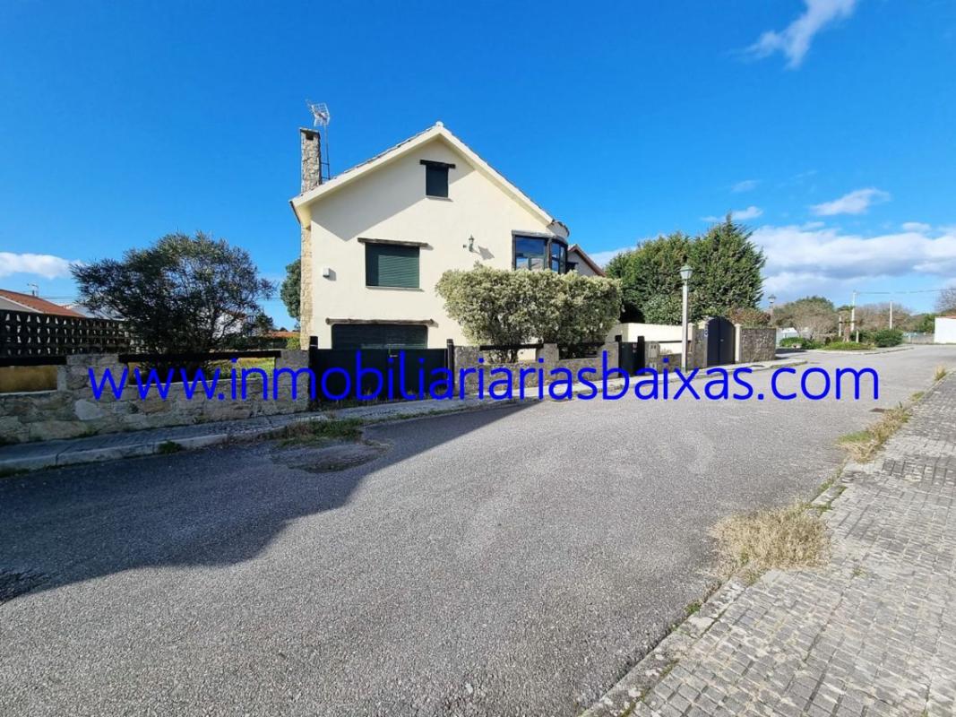 Venta de chalet independiente en Buenos Aires, Ribeira
 photo 2
