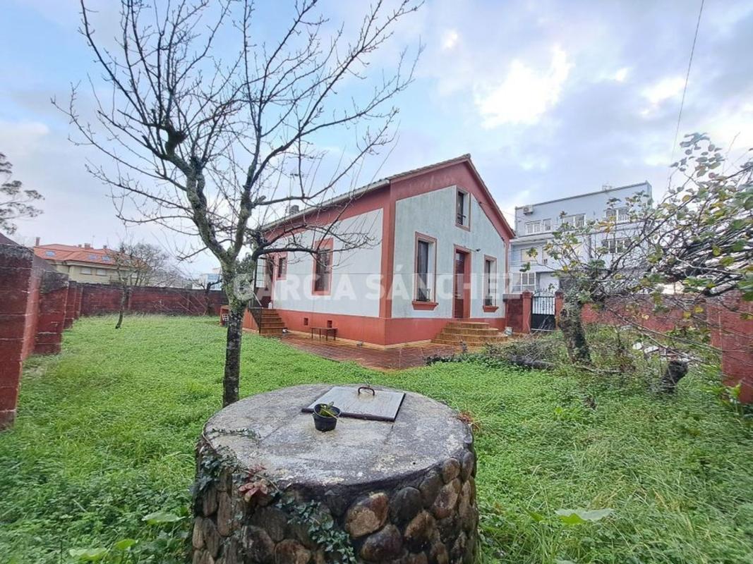 Venta de chalet independiente en Avenida de Barraña, 89, Boiro
 photo 2