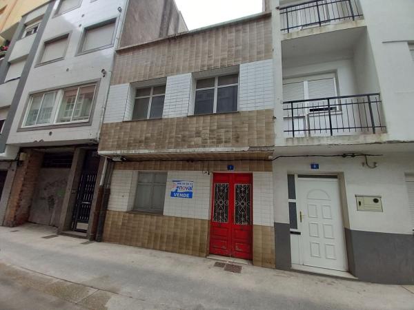 Chalet pareado en perez galdos photo 1