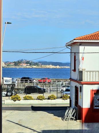 Chalet independiente en venta en Calle Ceuta, Ribeira
photo 1