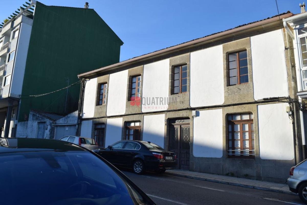 Sprzedaż niezależnego domku jednorodzinnego w Calle Fernández Varela, Puebla del Caramiñal photo 1