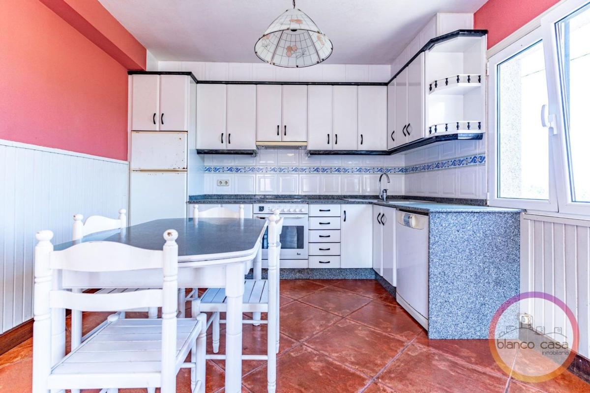 Продажа отдельного шале в  Coristanco, Користанко photo 4