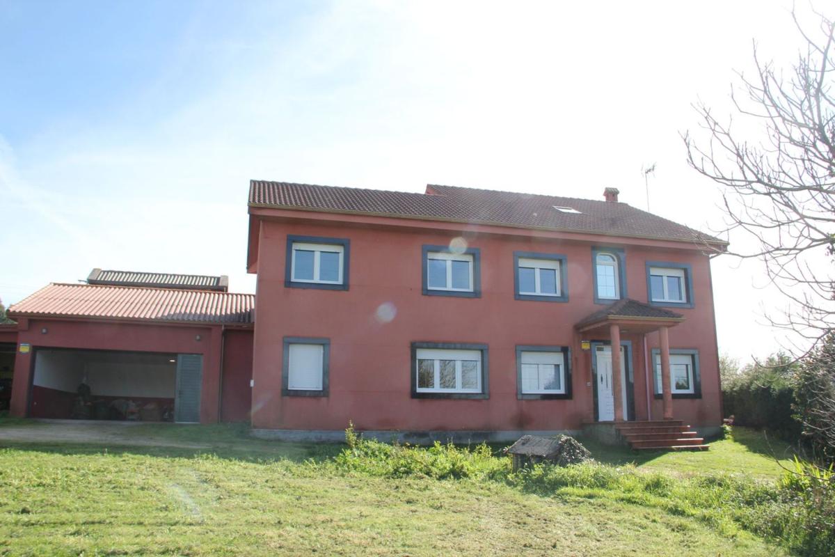Продажа отдельного шале в  Laracha, Ларача photo 2