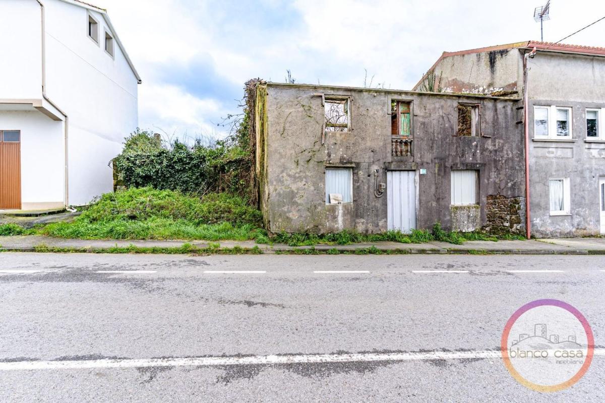 Sale of independent chalet in Carballo, Carballo
photo 4