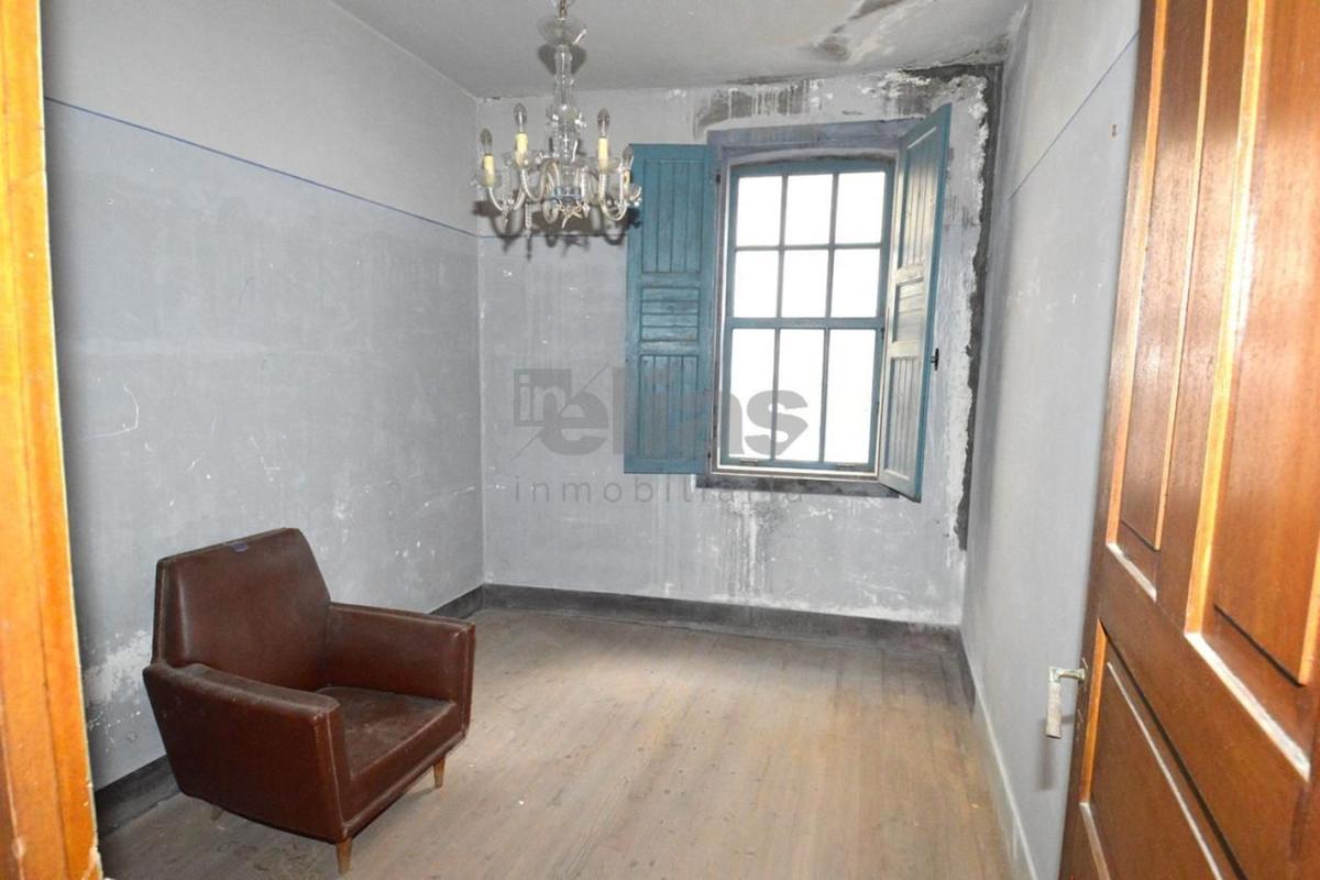 Продажа отдельного шале в  Fuente vieja, 15, Мальпика-де-Бергантиños photo 3
