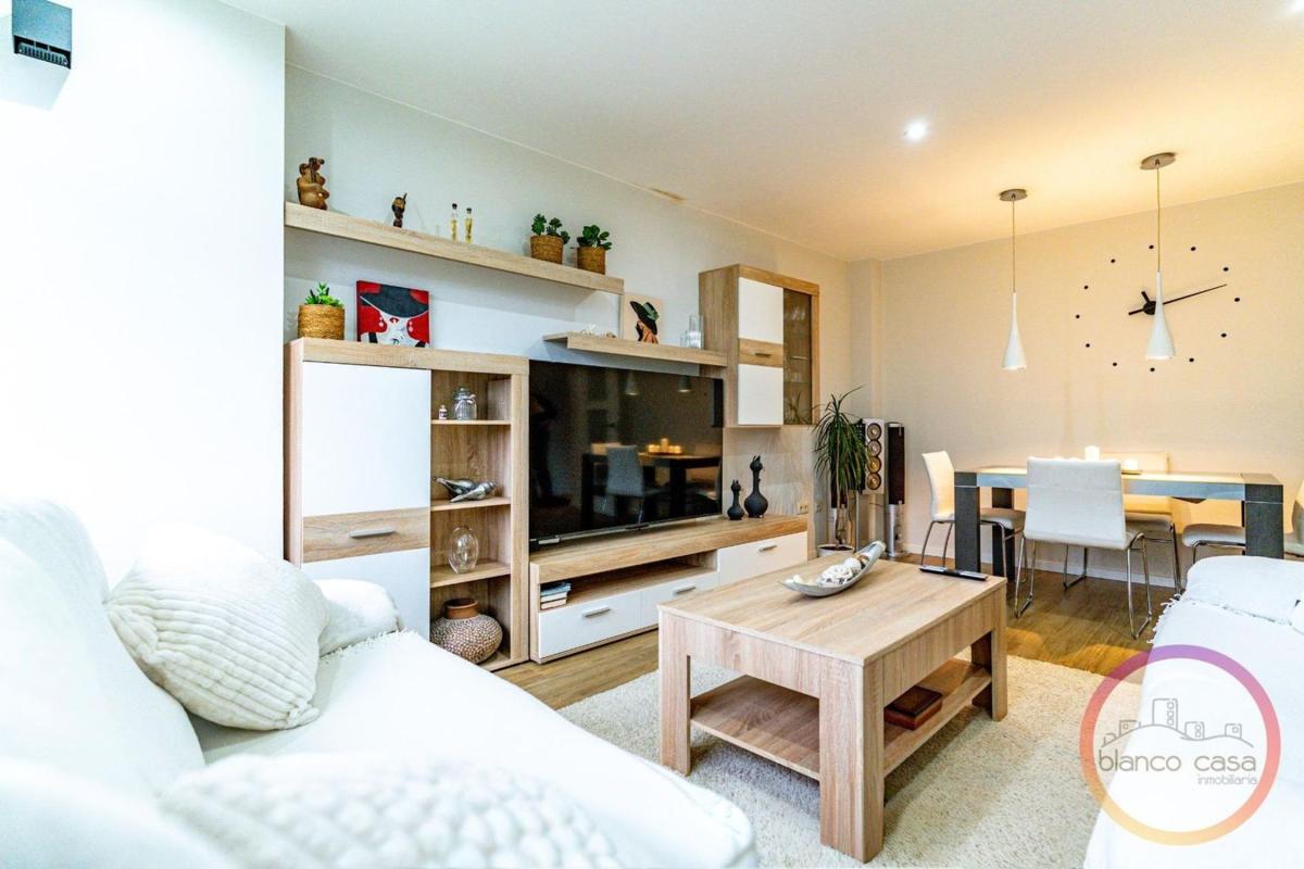 Sale of independent chalet in Carballo, Carballo
 photo 4
