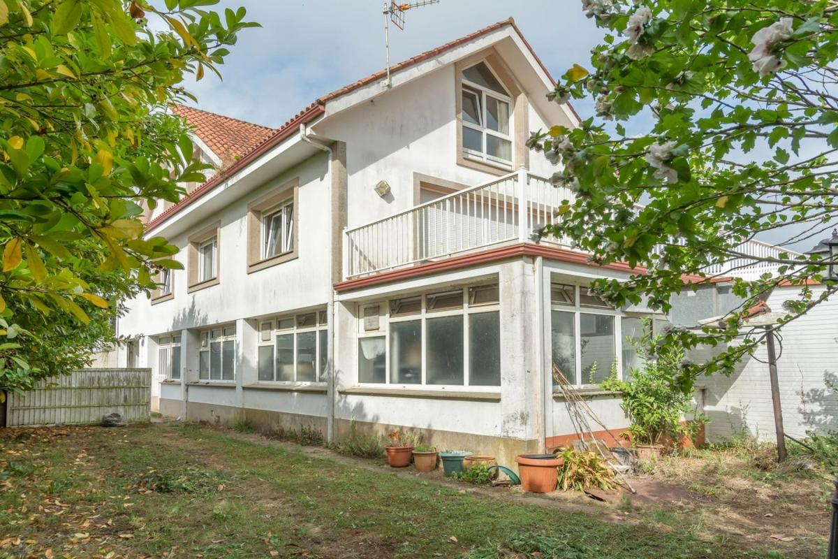 Sale of independent chalet in Calle Río Grande, 111, Carballo
 photo 2
