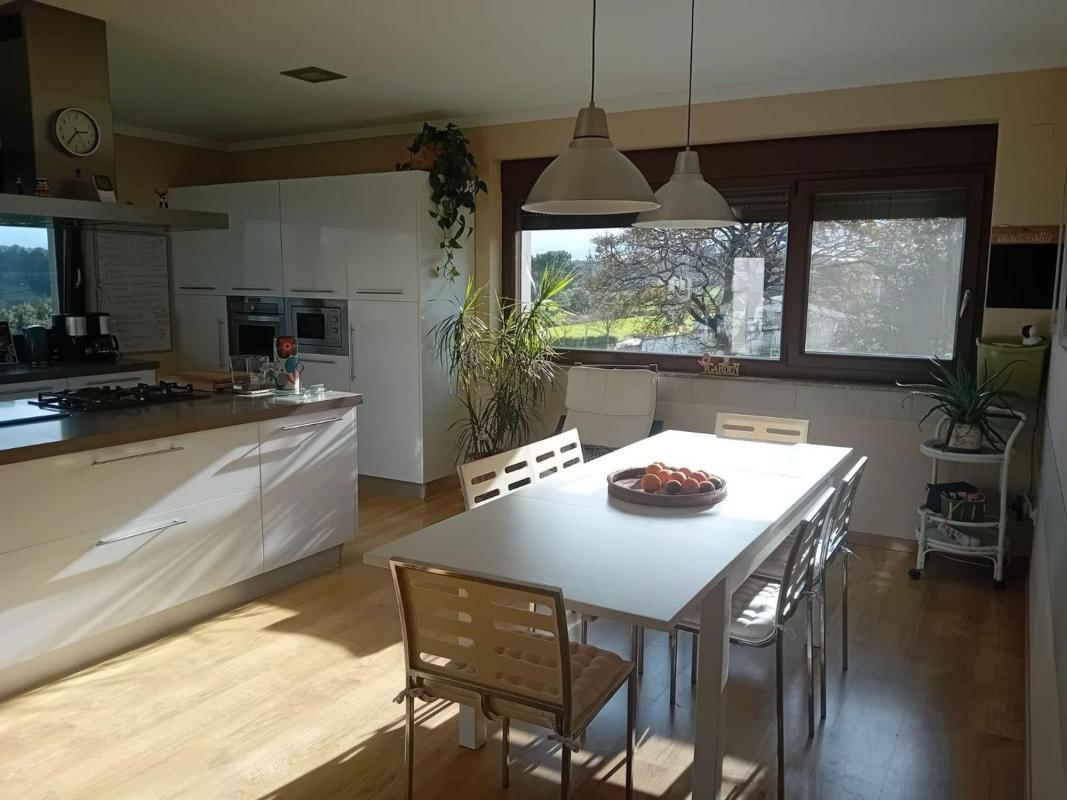 Продажа отдельного шале в Calle Vila de Noia, Карбальо photo 3